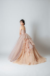 ベージュドレス